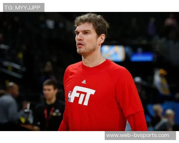 斯普利特谈罗威出场情况期待明天背靠背比赛表现提升