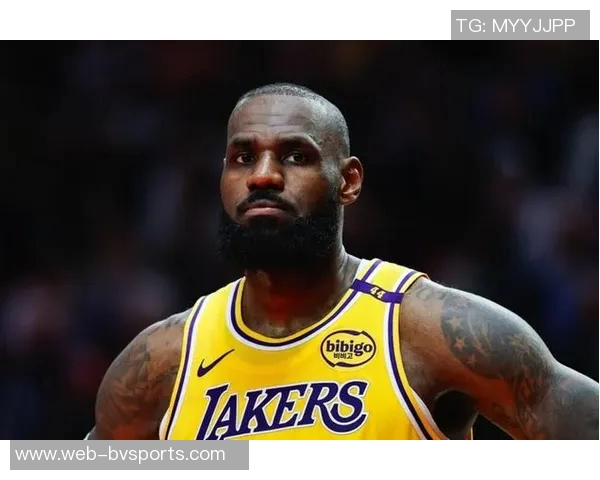 雷迪克透露詹姆斯与教练进行1对1训练或将加入南湾湖人队训练